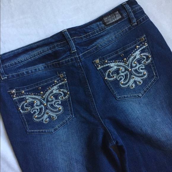 Earl Jean Studded and Embroidered - Picture 4 of 6